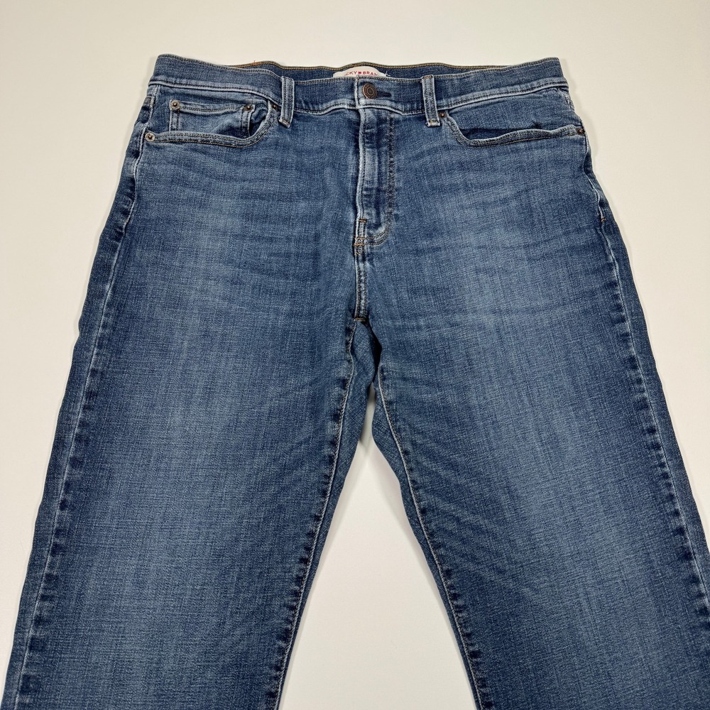 Lucky Brand 121 Slim Straight Mens Jeans 34x30 Blue Medium Wash Denim - Picture 8 of 16